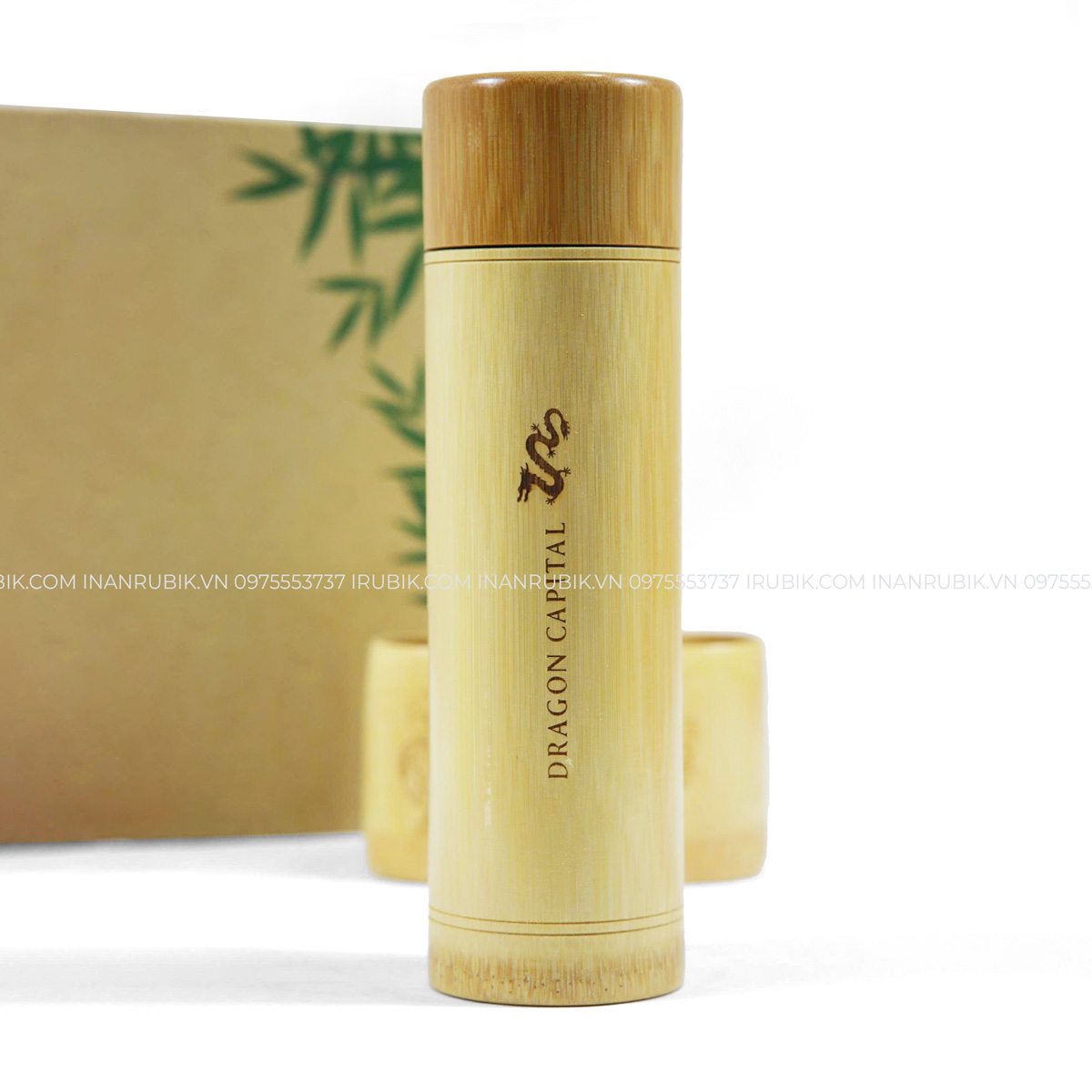 Bình tre khắc logo là sản phẩm độc đáo và thân thiện với môi trường