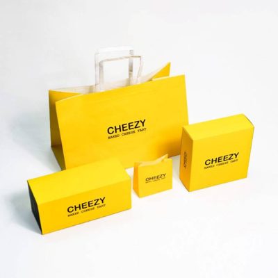 In hộp giấy mềm đựng bánh Cheezy