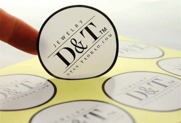 Cấu tạo của miếng decal nhựa