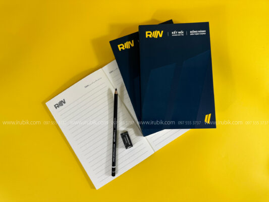 in Sổ gáy keo dán có cấu tạo nhỏ gọn, nhẹ, chắc chắn
