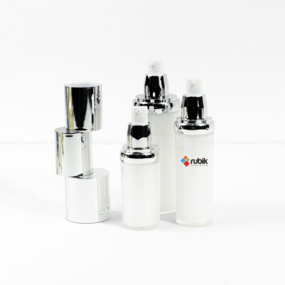 In logo lên thân bộ lọ đựng toner màu trắng