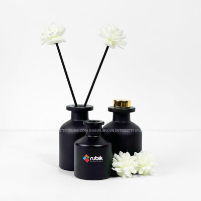 Lọ khuếch tán tinh dầu màu đen 50ml và 100ml