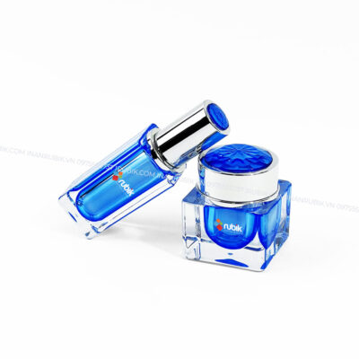Set mỹ phẩm cao cấp màu xanh sang trọng